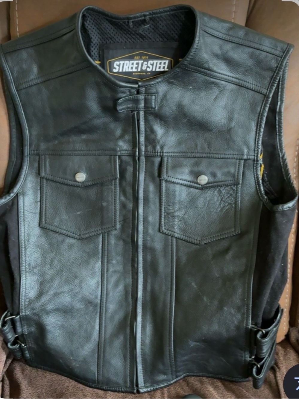 Street & Steel Men's Black Leather Riding Vest